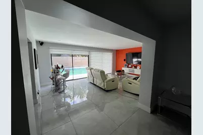 6800 SW 7th Place, North Lauderdale, FL 33068 - Photo 4