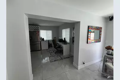 6800 SW 7th Place, North Lauderdale, FL 33068 - Photo 8
