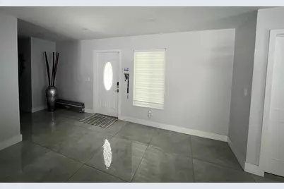 6800 SW 7th Place, North Lauderdale, FL 33068 - Photo 2