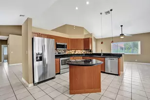 10304 NW 50th Ct, Coral Springs, FL 33076 - Photo 6