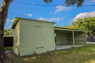 352 Johnston St, Fort Pierce, FL 34982 - Photo 24