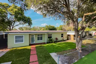 352 Johnston St, Fort Pierce, FL 34982 - Photo 1