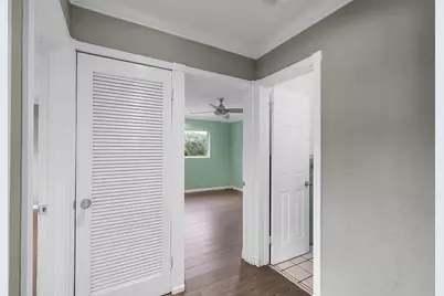 620 NW 37th Street, Oakland Park, FL 33309 - Photo 22