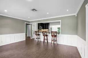 620 NW 37th St, Oakland Park, FL 33309 - Photo 10