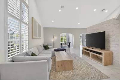 5111 Sabal Gardens Lane #4, Boca Raton, FL 33487 - Photo 2