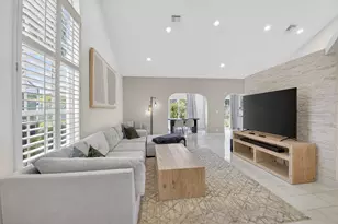 5111 Sabal Gardens Ln, Boca Raton, FL 33487 - Photo 2