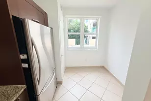 19900 E Country Club Dr, Aventura, FL 33180 - Photo 6