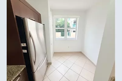19900 E Country Club Drive #210, Aventura, FL 33180 - Photo 6