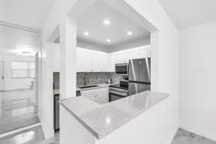242 Tilford L, Deerfield Beach, FL 33442 - Photo 14