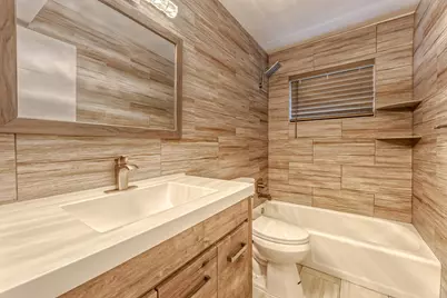 400 S Luna Court #3, Hollywood, FL 33021 - Photo 12