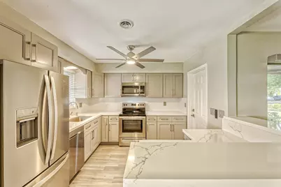 400 S Luna Court #3, Hollywood, FL 33021 - Photo 4