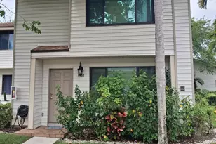 9752 NW 37th St, Sunrise, FL 33351 - Photo 2