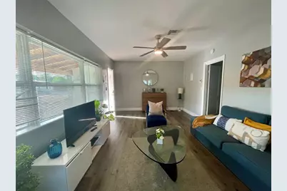 832 NE 17th Avenue, Fort Lauderdale, FL 33304 - Photo 2