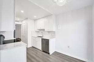 1201 S Ocean Dr, Hollywood, FL 33019 - Photo 22