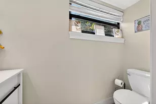124 Sherwood Cir, Jupiter, FL 33458 - Photo 16