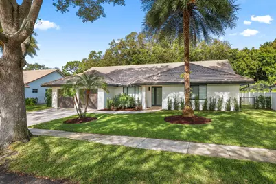 3901 NW 27th Avenue, Boca Raton, FL 33434 - Photo 2