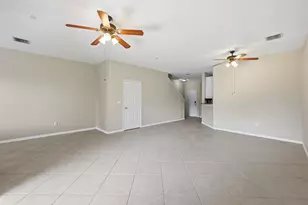 9056 Plymouth Pl, Tamarac, FL 33321 - Photo 6