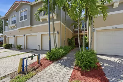 9056 Plymouth Place, Tamarac, FL 33321 - Photo 2