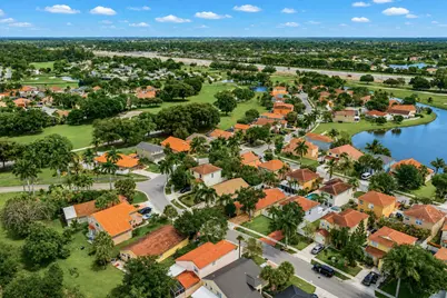 8102 Pelican Harbour Drive, Lake Worth, FL 33467 - Photo 34