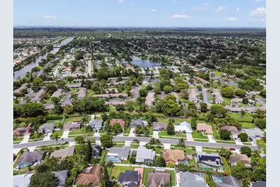 118 Royal Pine Circle N, Royal Palm Beach, FL 33411 - Photo 32