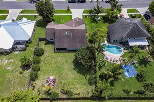 118 Royal Pine Cir N, Royal Palm Beach, FL 33411 - Photo 30