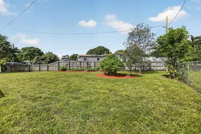 2205 NW 72nd Avenue, Sunrise, FL 33313 - Photo 44