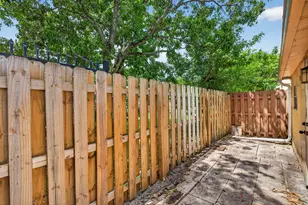5646 Blueberry Ct, Lauderhill, FL 33313 - Photo 22
