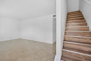 5646 Blueberry Ct, Lauderhill, FL 33313 - Photo 6
