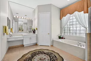 9725 Asti Ln, Lake Worth, FL 33467 - Photo 38