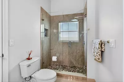 9725 Asti Lane, Lake Worth, FL 33467 - Photo 52