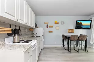 505 NE 20th Ave, Deerfield Beach, FL 33441 - Photo 14