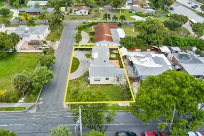 1048 Van Deventer Street, West Palm Beach, FL 33405 - Photo 2