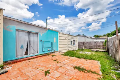 1048 Van Deventer Street, West Palm Beach, FL 33405 - Photo 10