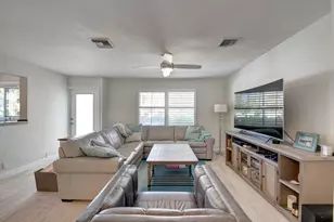 1020 Casuarina Rd, Delray Beach, FL 33483 - Photo 4