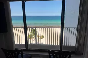 300 Oregon St, Hollywood, FL 33019 - Photo 2