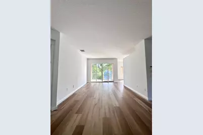 7842 Exeter Boulevard E, Tamarac, FL 33321 - Photo 8