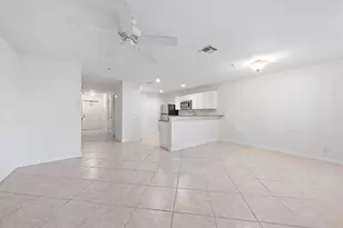 5372 SE Jennings Ln, Stuart, FL 34997 - Photo 4