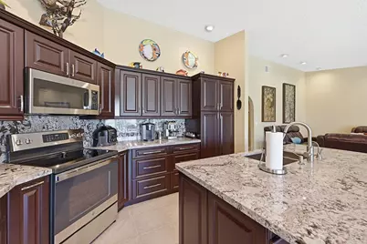 1042 NW 110th Lane, Coral Springs, FL 33071 - Photo 22
