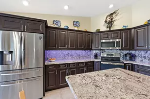 1042 NW 110th Ln, Coral Springs, FL 33071 - Photo 14