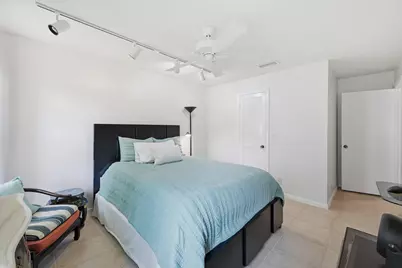 1042 NW 110th Lane, Coral Springs, FL 33071 - Photo 40