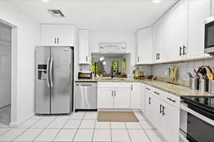 115 Fairway Ln, Royal Palm Beach, FL 33411 - Photo 6