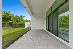 9337 Sunflower Mdw Rd, Boca Raton, FL 33434 - Photo 32