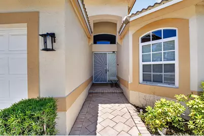 6738 Sun River Road, Boynton Beach, FL 33437 - Photo 4