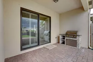 8835 Sandy Crk Wy, Lake Worth, FL 33467 - Photo 14