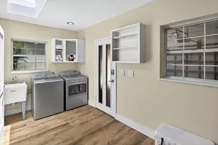 581 SE 11th St, Pompano Beach, FL 33060 - Photo 50