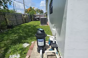 4021 E Shore Rd, Miramar, FL 33023 - Photo 22