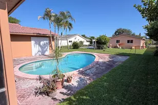 11020 NW 45th St, Coral Springs, FL 33065 - Photo 10