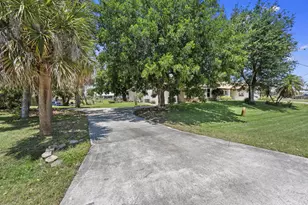 229 NE Sagamore Terrace, Port Saint Lucie, FL 34983 - Photo 32
