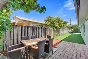 1208 NE 7th St, Pompano Beach, FL 33060 - Photo 14
