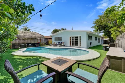 1208 NE 7th Street, Pompano Beach, FL 33060 - Photo 2